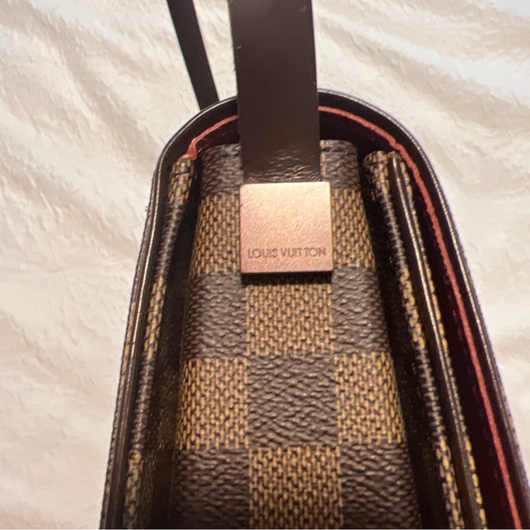 Authentic Louis Vuitton TriBeCa Damier Ebene. - Picture 5 of 12